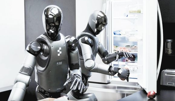 人形機(jī)器人加速“進(jìn)化”，專家：距離像人一樣思考和行動還很遠(yuǎn)